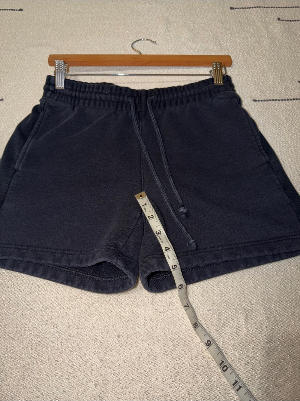 Aritzia Tna Boyfriend 5โ cozy fleece sweat shorts - Picture 8 of 13